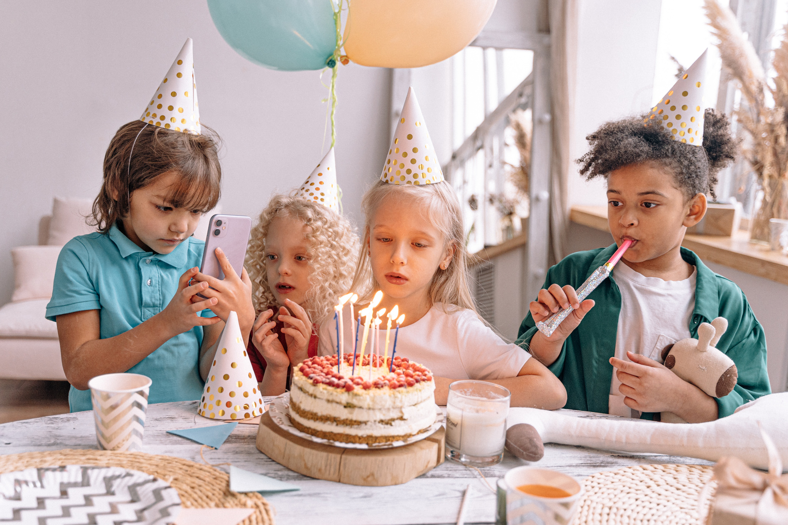 Kids at the Birthday Party 